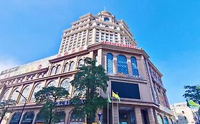 Elong Me Hotel